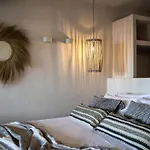 Seesoo Paros Beachfront Luxury Hideaway (adults Only) Ξενοδοχείο
