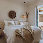 Seesoo Paros Beachfront Luxury Hideaway (adults Only)