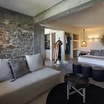 Seesoo Paros Beachfront Luxury Hideaway (adults Only) 4*
