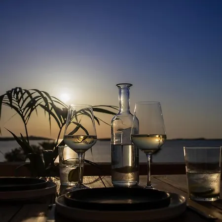 Seesoo Paros Beachfront Luxury Hideaway (adults Only) 4* Pounda