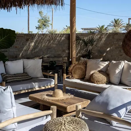 Seesoo Paros Beachfront Luxury Hideaway (adults Only) Hotel