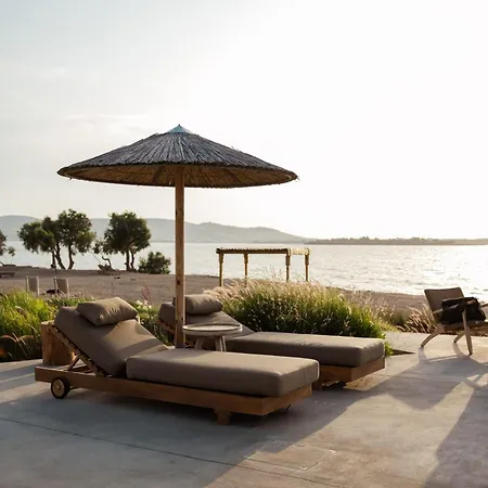 Seesoo Paros Beachfront Luxury Hideaway (adults Only) 4*