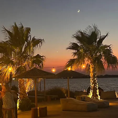 Seesoo Paros Beachfront Luxury Hideaway (adults Only) Hotel
