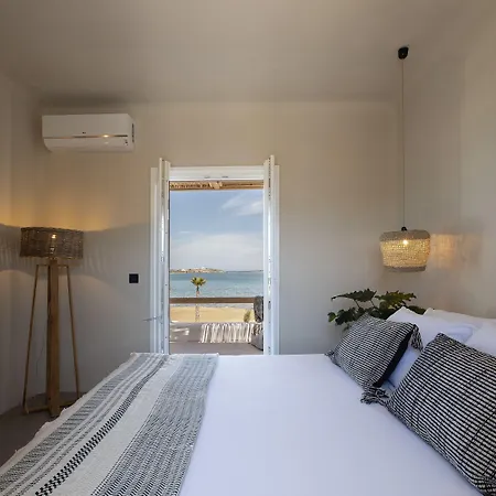 Seesoo Paros Beachfront Luxury Hideaway (adults Only)