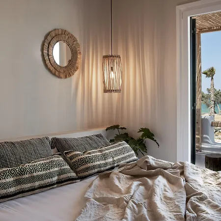 Seesoo Paros Beachfront Luxury Hideaway (adults Only)