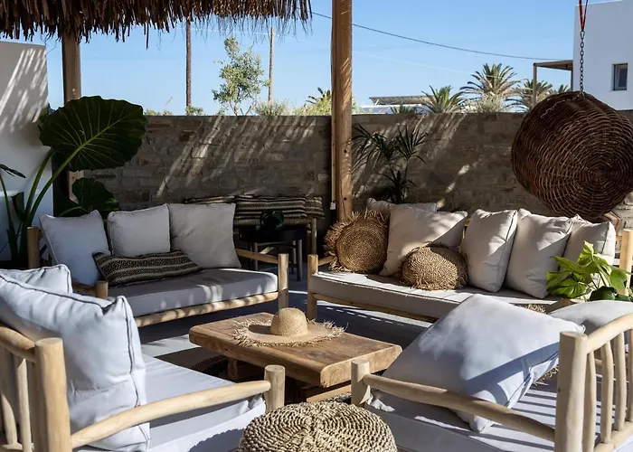 Seesoo Paros Beachfront Luxury Hideaway (adults Only) ホテル